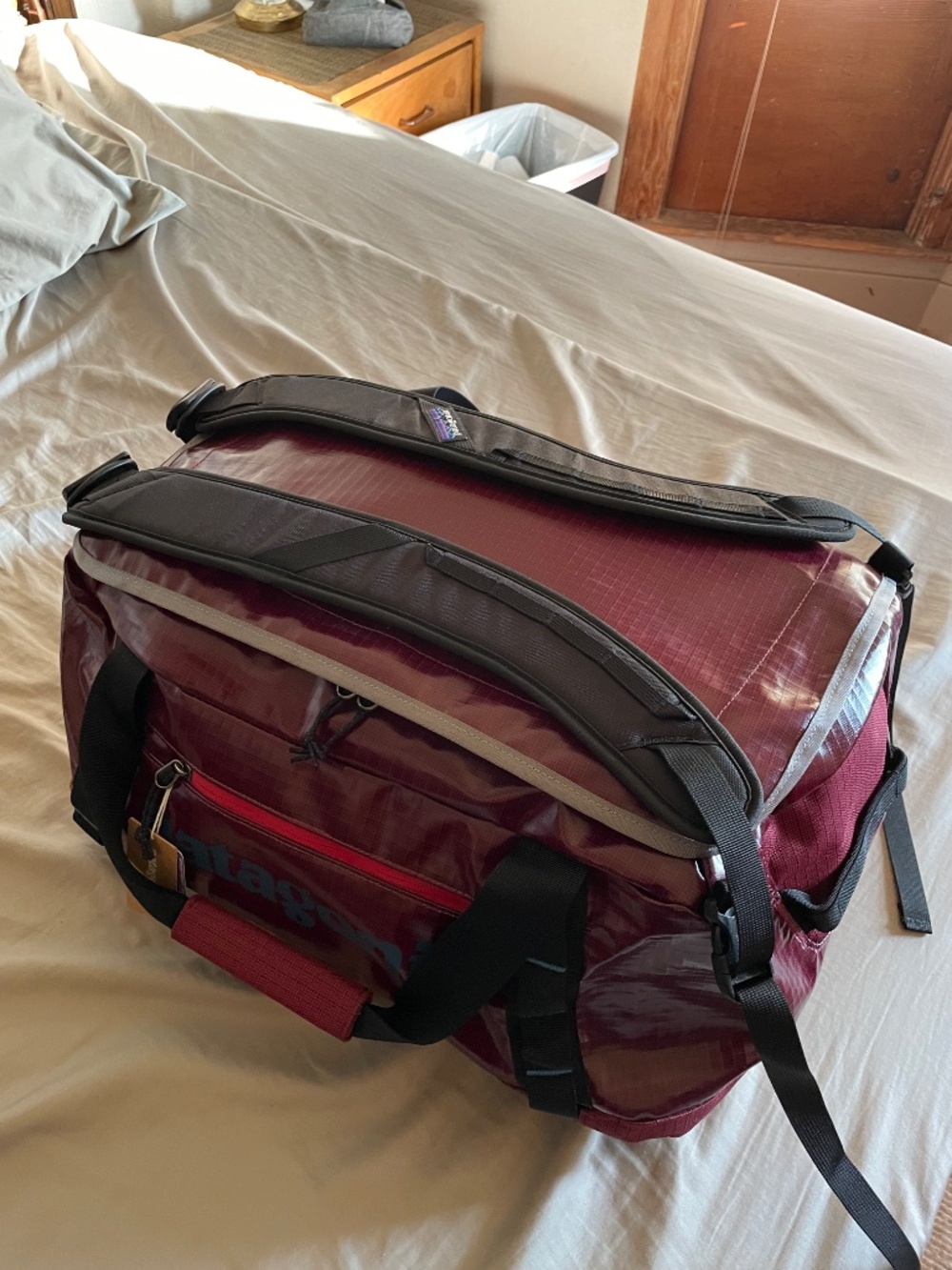 Patagonia Black Hole duffel bag backpack suitcase gym travel 40L liters new NWT View 5